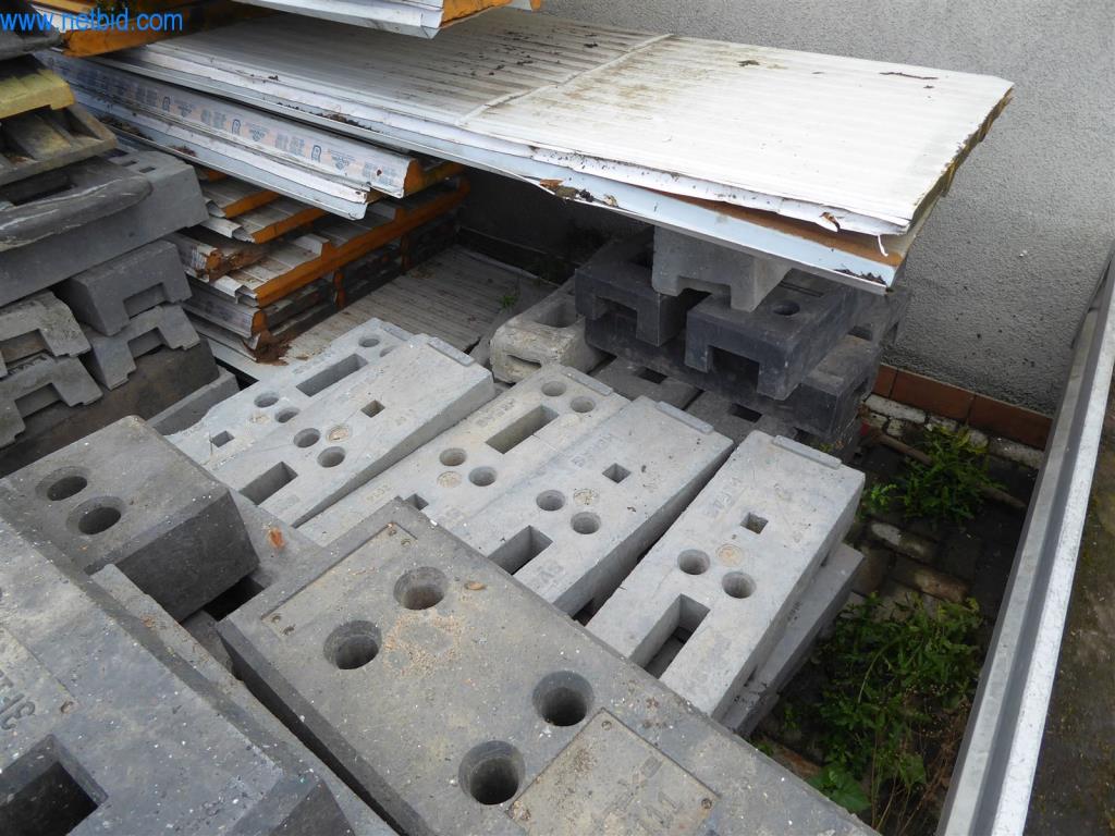 Dobro vzdrževani stroji iz sektorja notranjega oblikovanja in gradbeništva-7