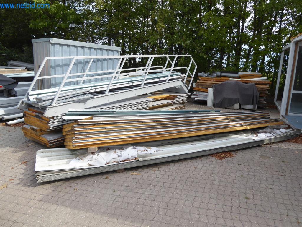 Máquinas bem conservadas do sector da decoração de interiores e da construção-10