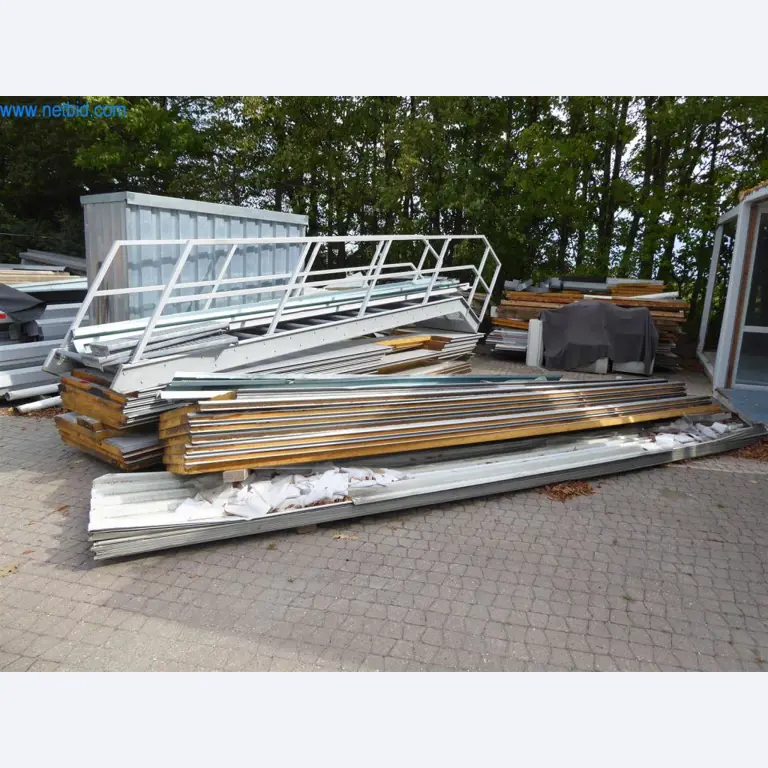 Máquinas en buen estado del sector del diseño de interiores y la construcción-10