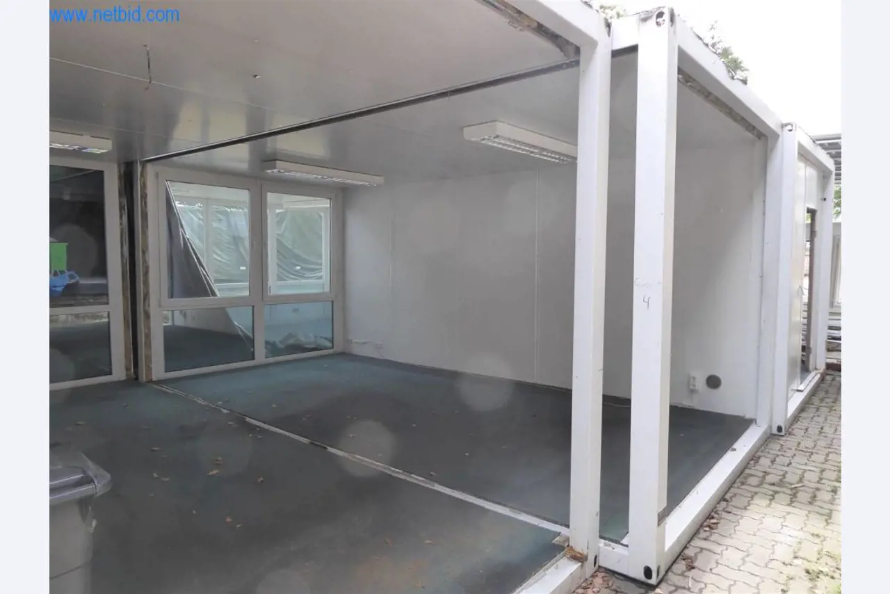 Máquinas en buen estado del sector del diseño de interiores y la construcción-5