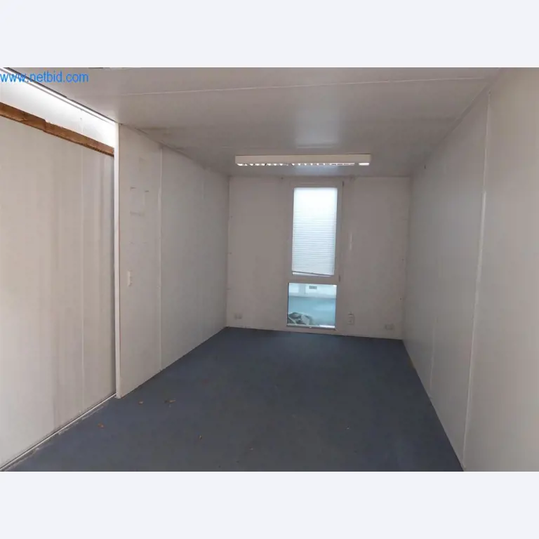 Máquinas en buen estado del sector del diseño de interiores y la construcción-7