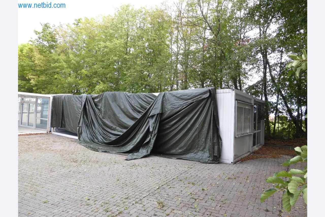 Máquinas en buen estado del sector del diseño de interiores y la construcción-8