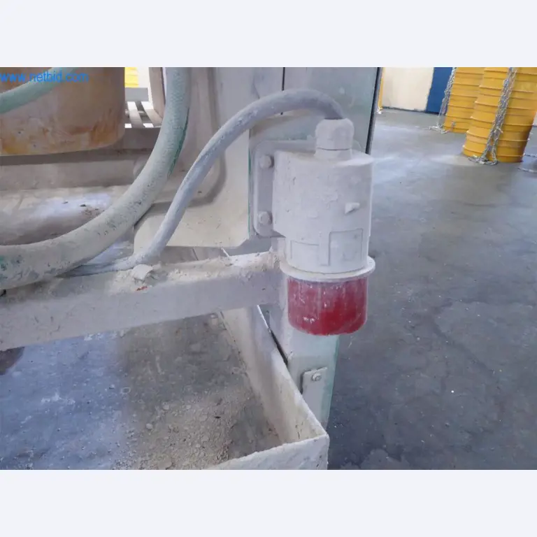 Well-maintained machines from the interior finishing and building trades sector-5