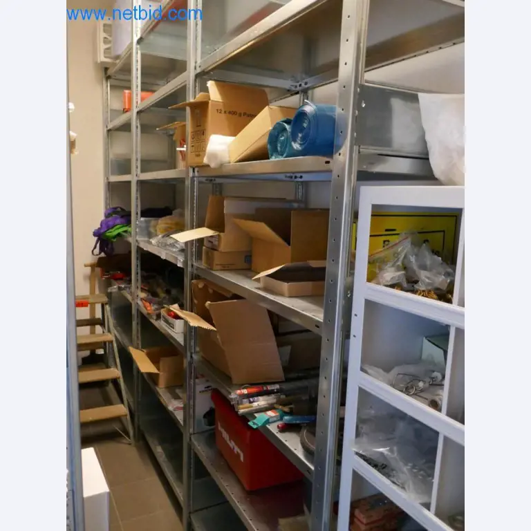 Dobro vzdrževani stroji iz sektorja notranjega oblikovanja in gradbeništva-2