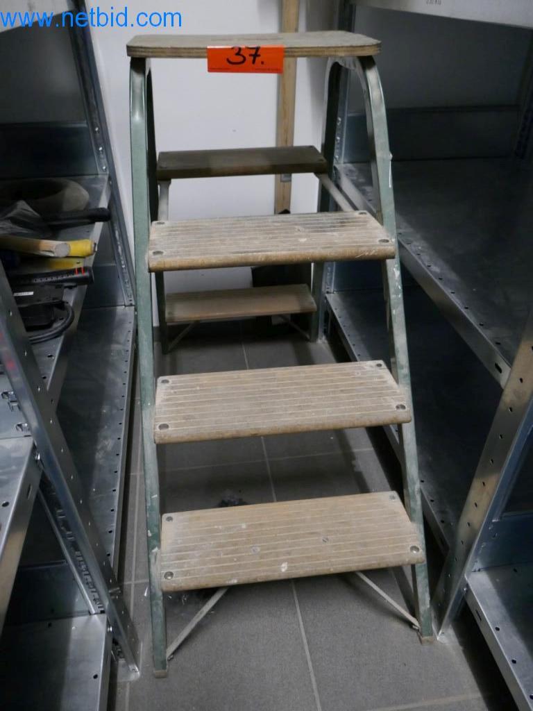 Máquinas en buen estado del sector del diseño de interiores y la construcción-1