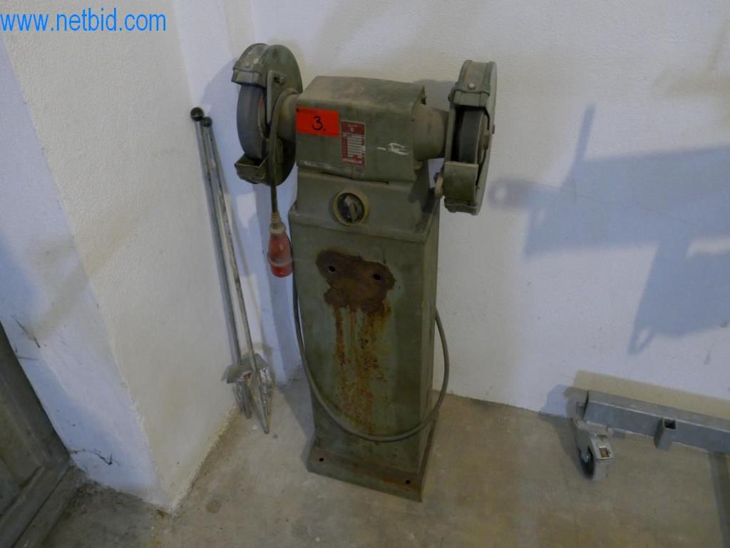 Máquinas en buen estado del sector del diseño de interiores y la construcción-1