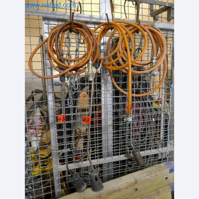 Dobře udržované stroje z oblasti interiérového designu a stavebnictví-1