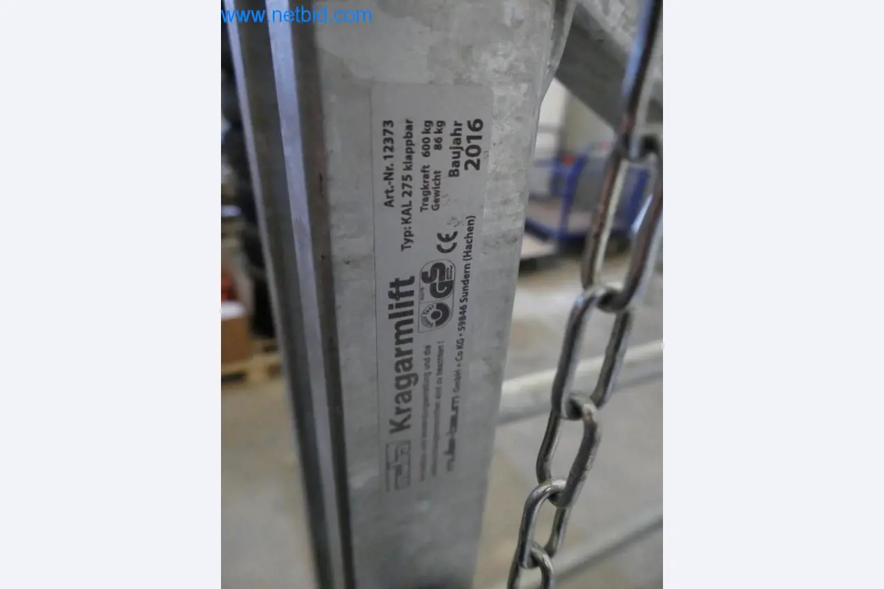 Máquinas en buen estado del sector del diseño de interiores y la construcción-2