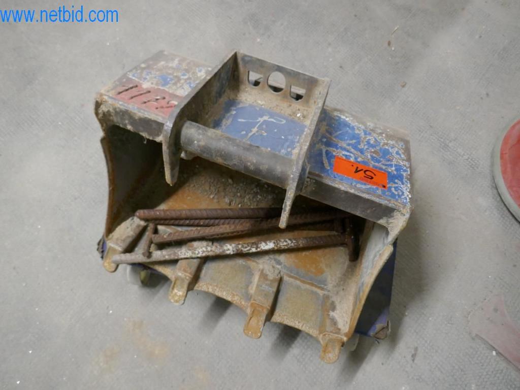 Dobro vzdrževani stroji iz sektorja notranjega oblikovanja in gradbeništva-1