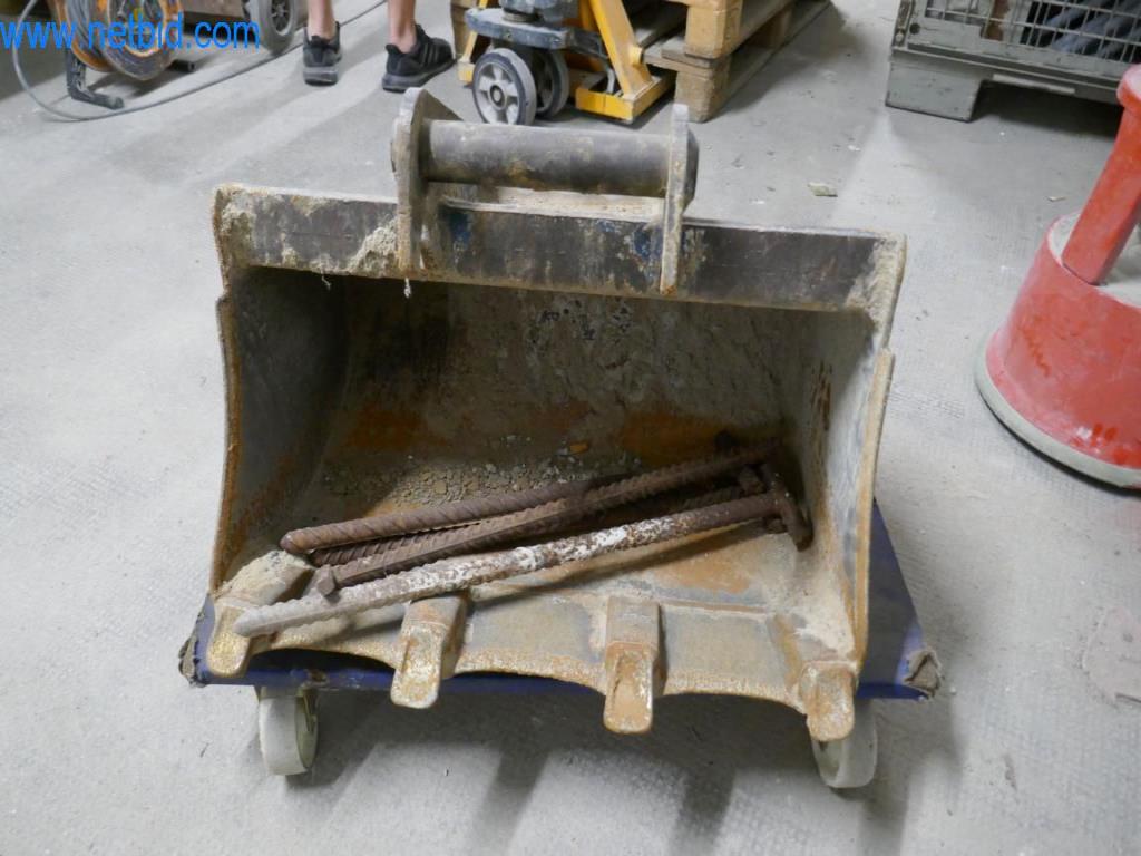 Dobro vzdrževani stroji iz sektorja notranjega oblikovanja in gradbeništva-2