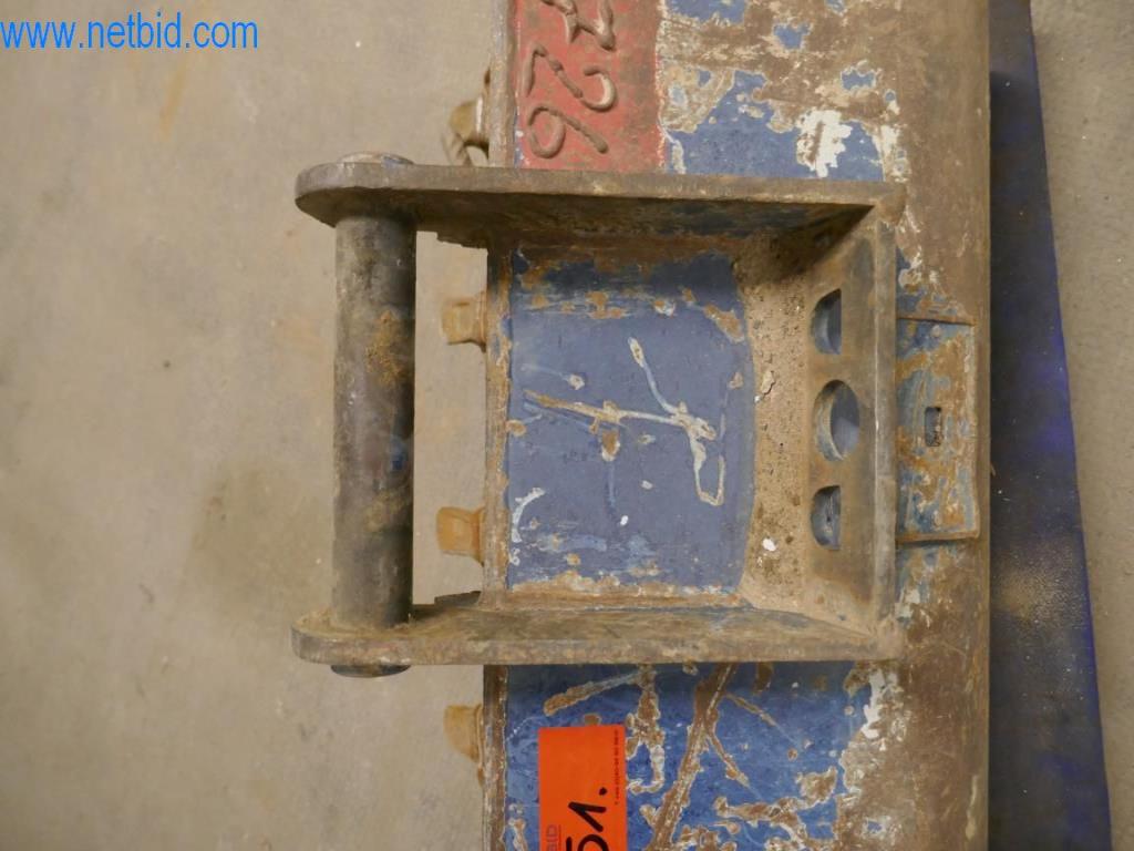 Dobro vzdrževani stroji iz sektorja notranjega oblikovanja in gradbeništva-3