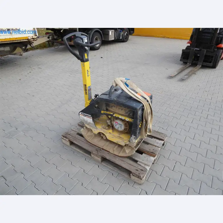 Gepflegte Maschinen aus dem Bereich Innenausbau und Bauhandwerk-1