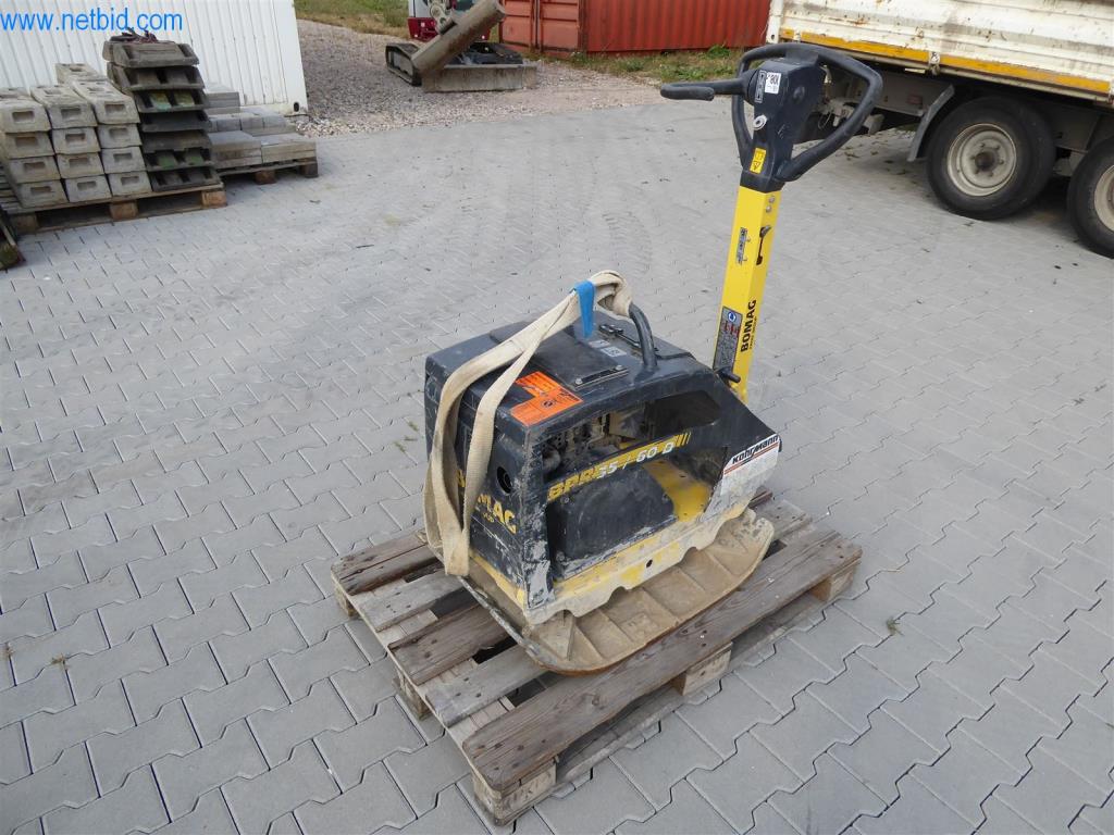 Máquinas bem conservadas do sector da decoração de interiores e da construção-2