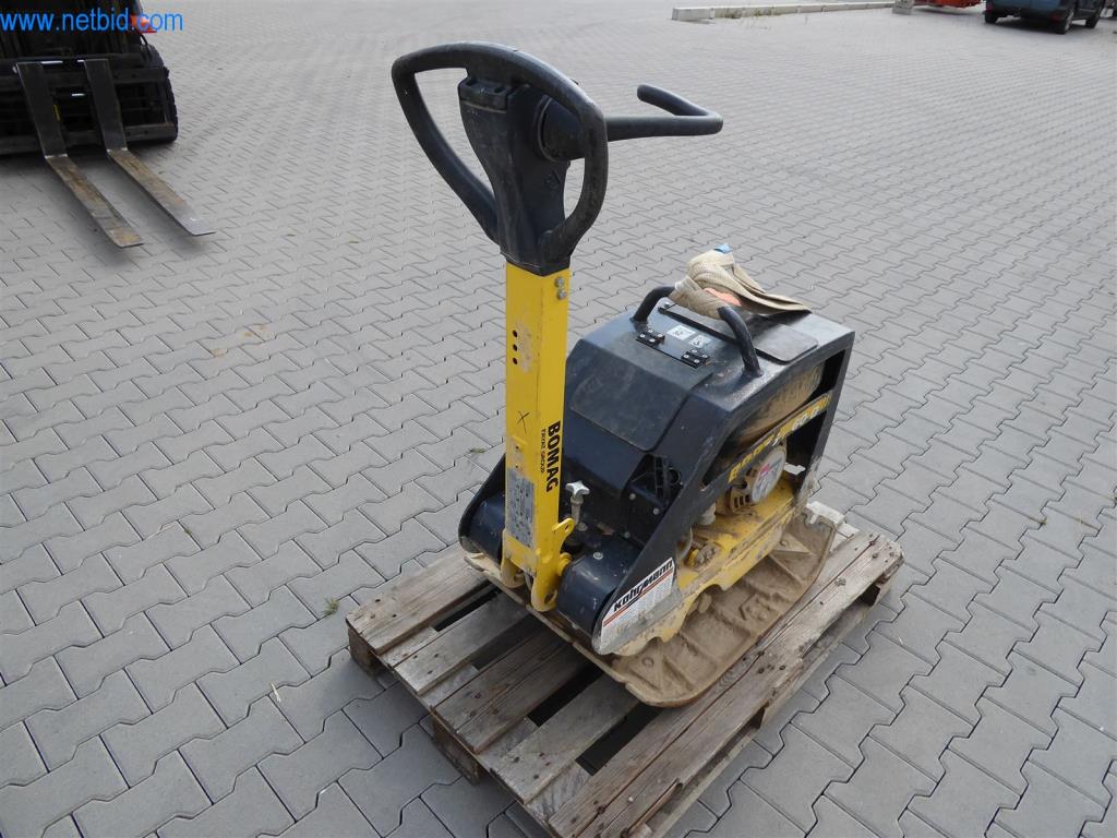 Máquinas bem conservadas do sector da decoração de interiores e da construção-4