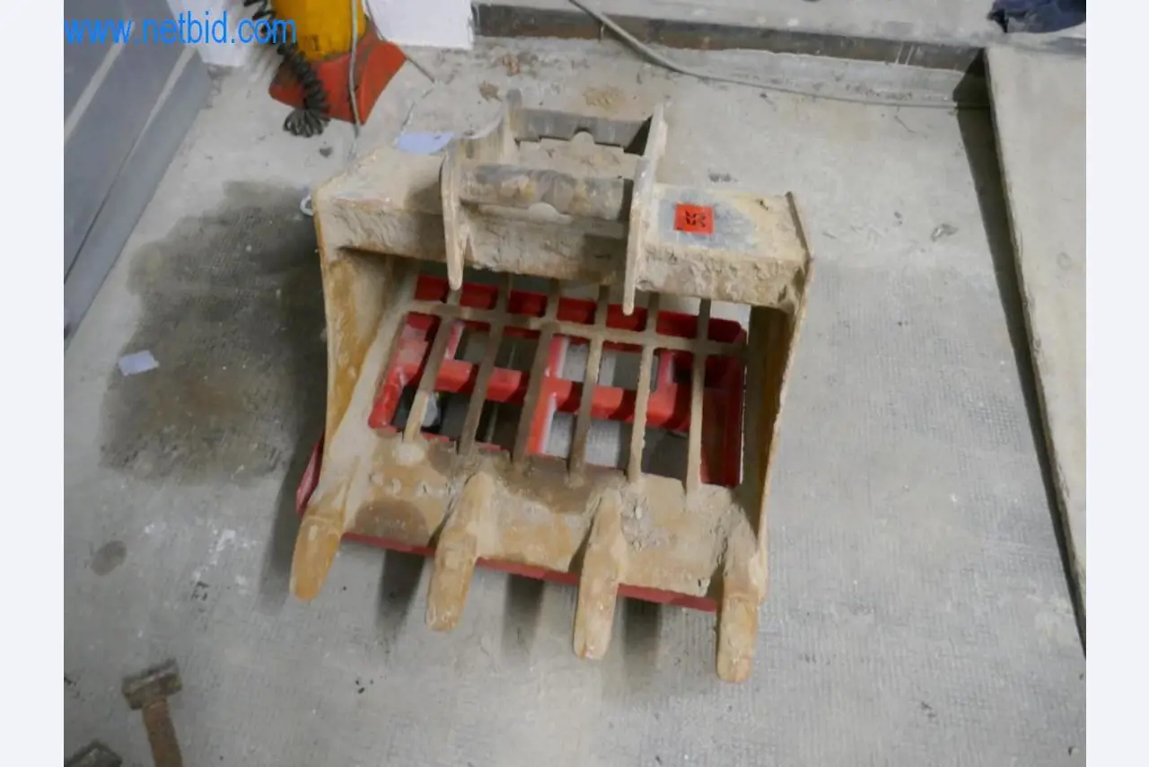 Máquinas en buen estado del sector del diseño de interiores y la construcción-1