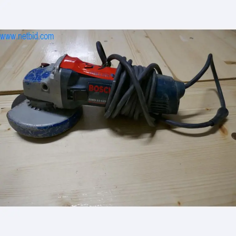 Máquinas en buen estado del sector del diseño de interiores y la construcción-1