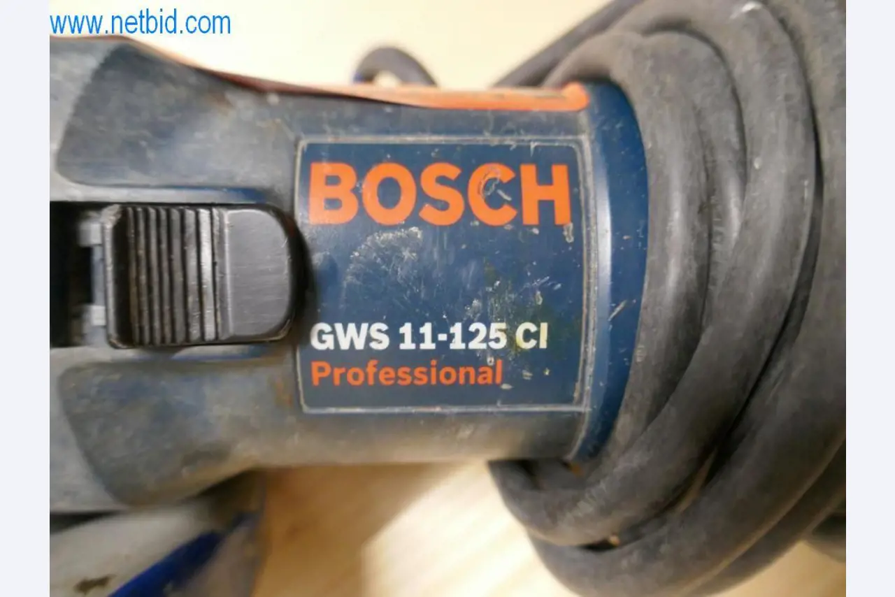 Máquinas en buen estado del sector del diseño de interiores y la construcción-2