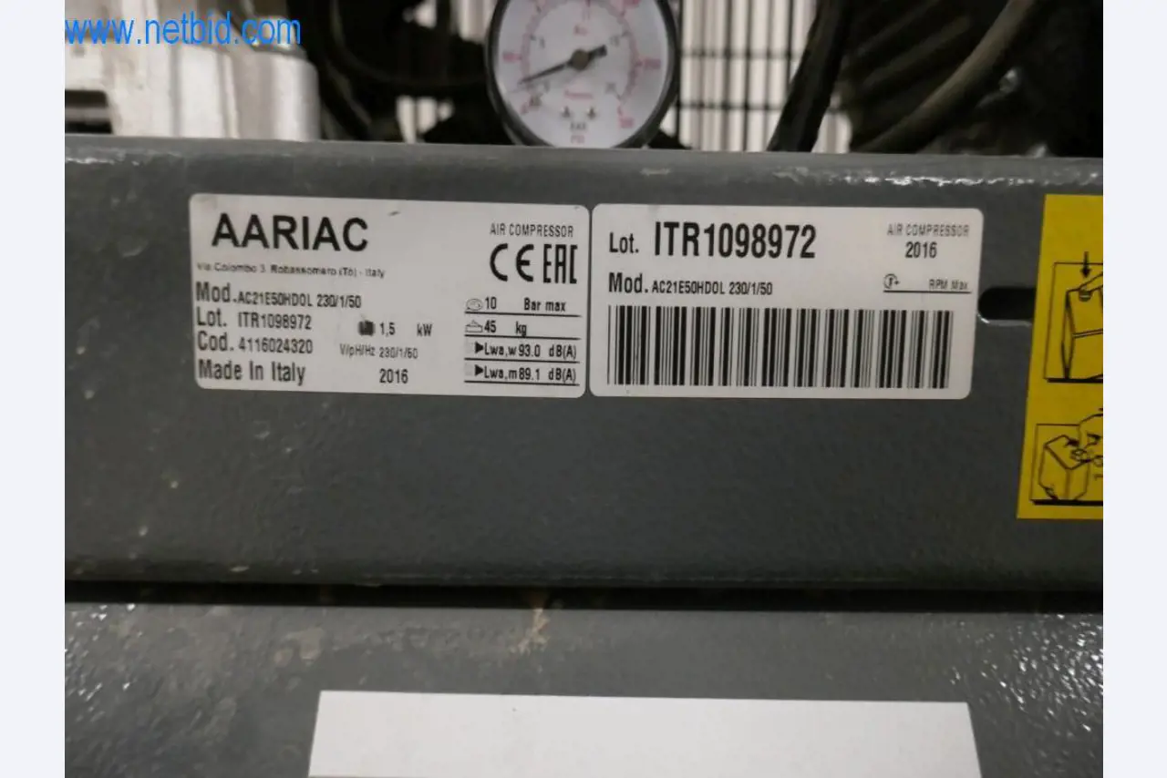 Máquinas en buen estado del sector del diseño de interiores y la construcción-2