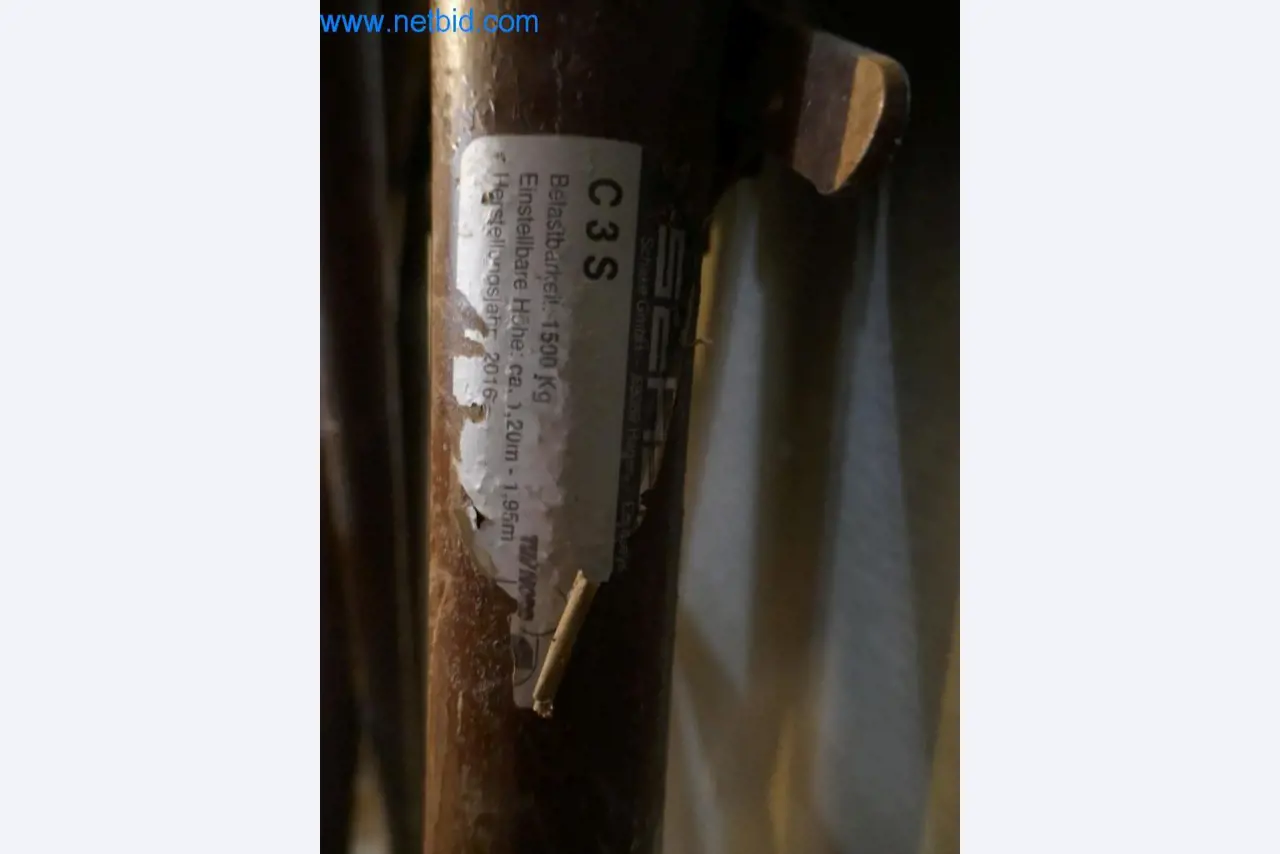 Dobře udržované stroje z oblasti interiérového designu a stavebnictví-2