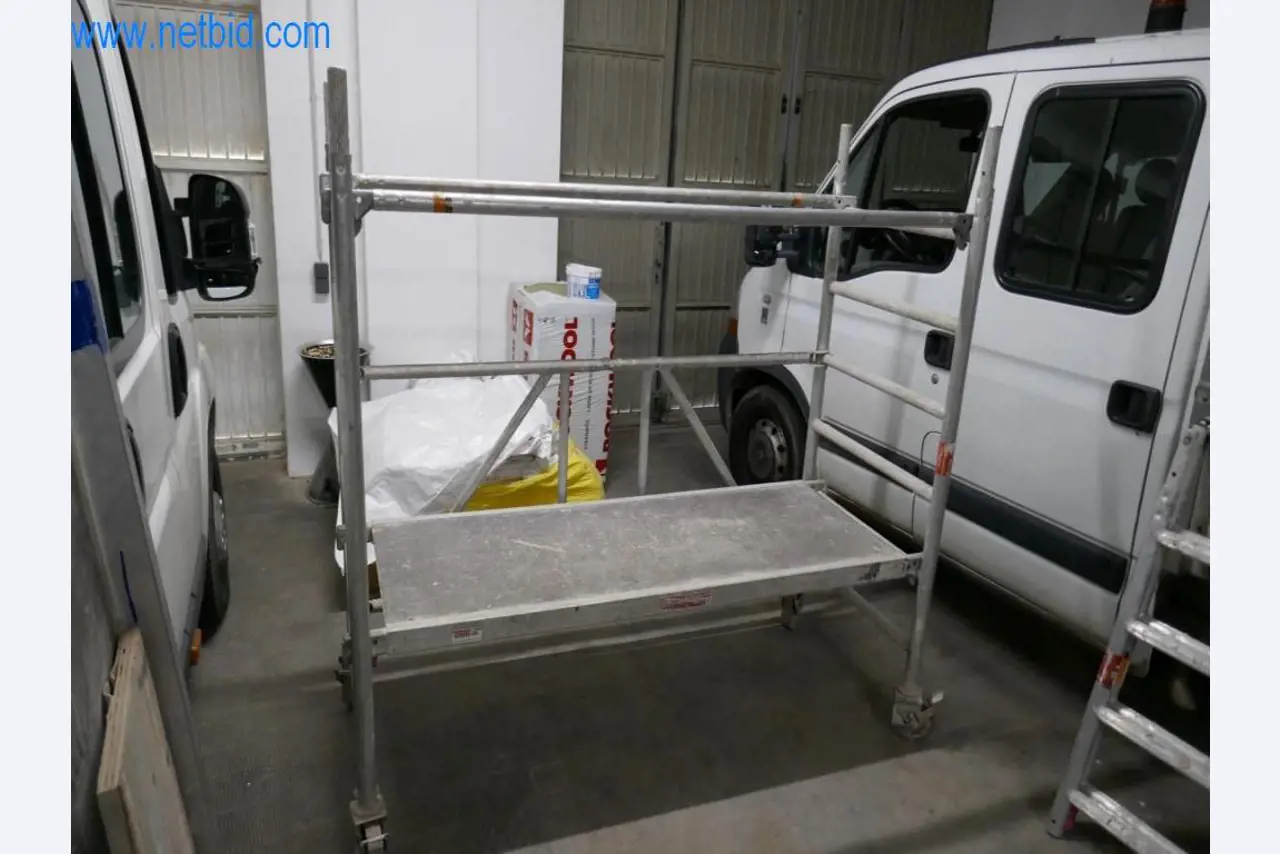 Dobro vzdrževani stroji iz sektorja notranjega oblikovanja in gradbeništva-2