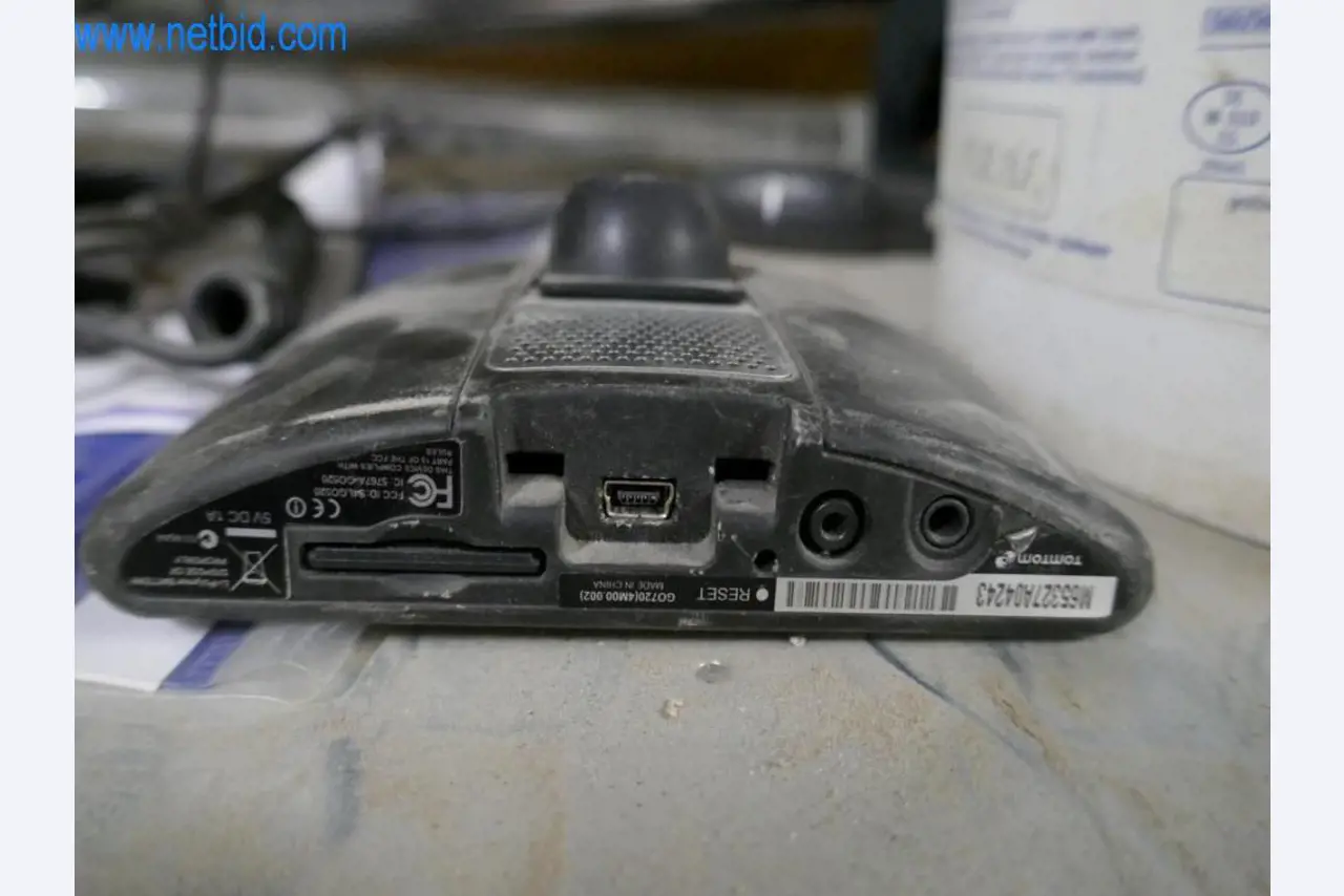 Máquinas en buen estado del sector del diseño de interiores y la construcción-2