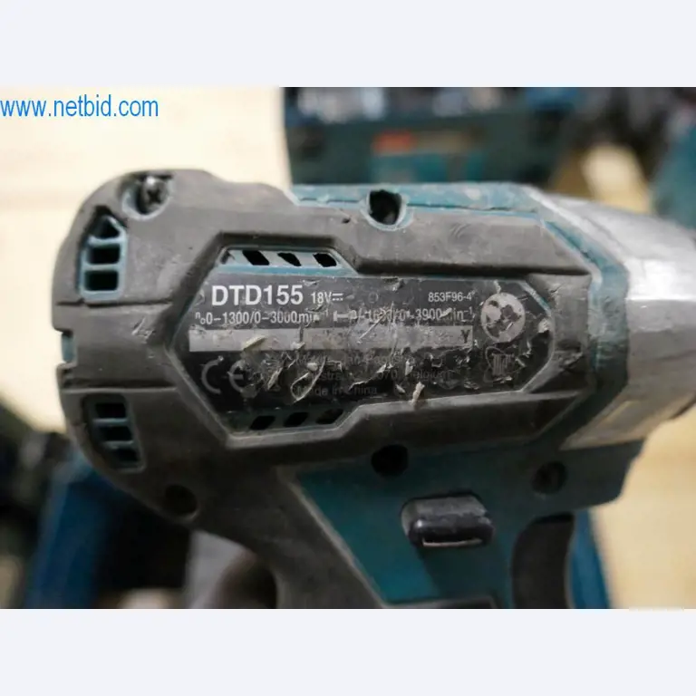 Goed onderhouden machines uit de interieur- en bouwsector-9