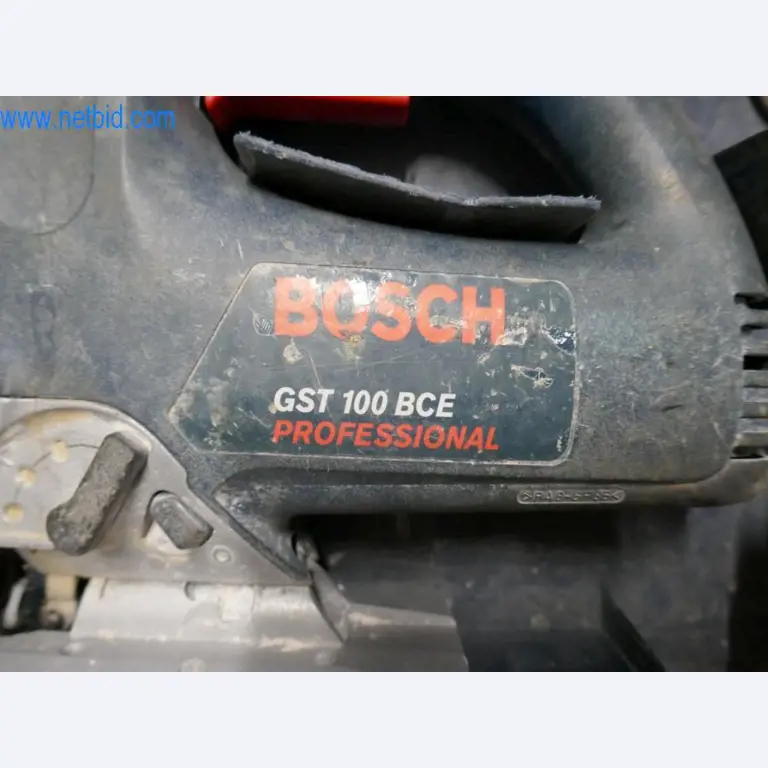 Dobro vzdrževani stroji iz sektorja notranjega oblikovanja in gradbeništva-10