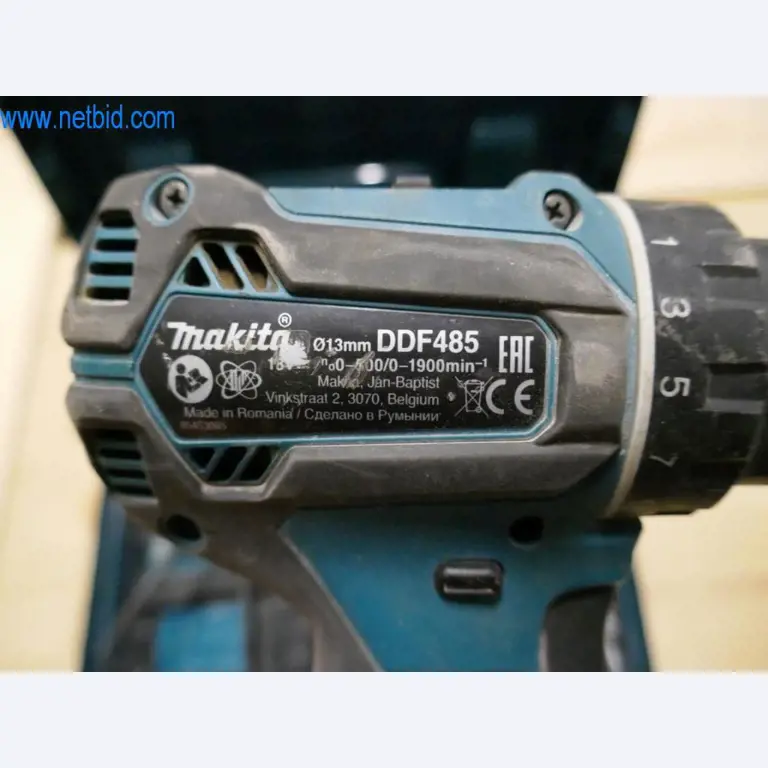 Dobro vzdrževani stroji iz sektorja notranjega oblikovanja in gradbeništva-12