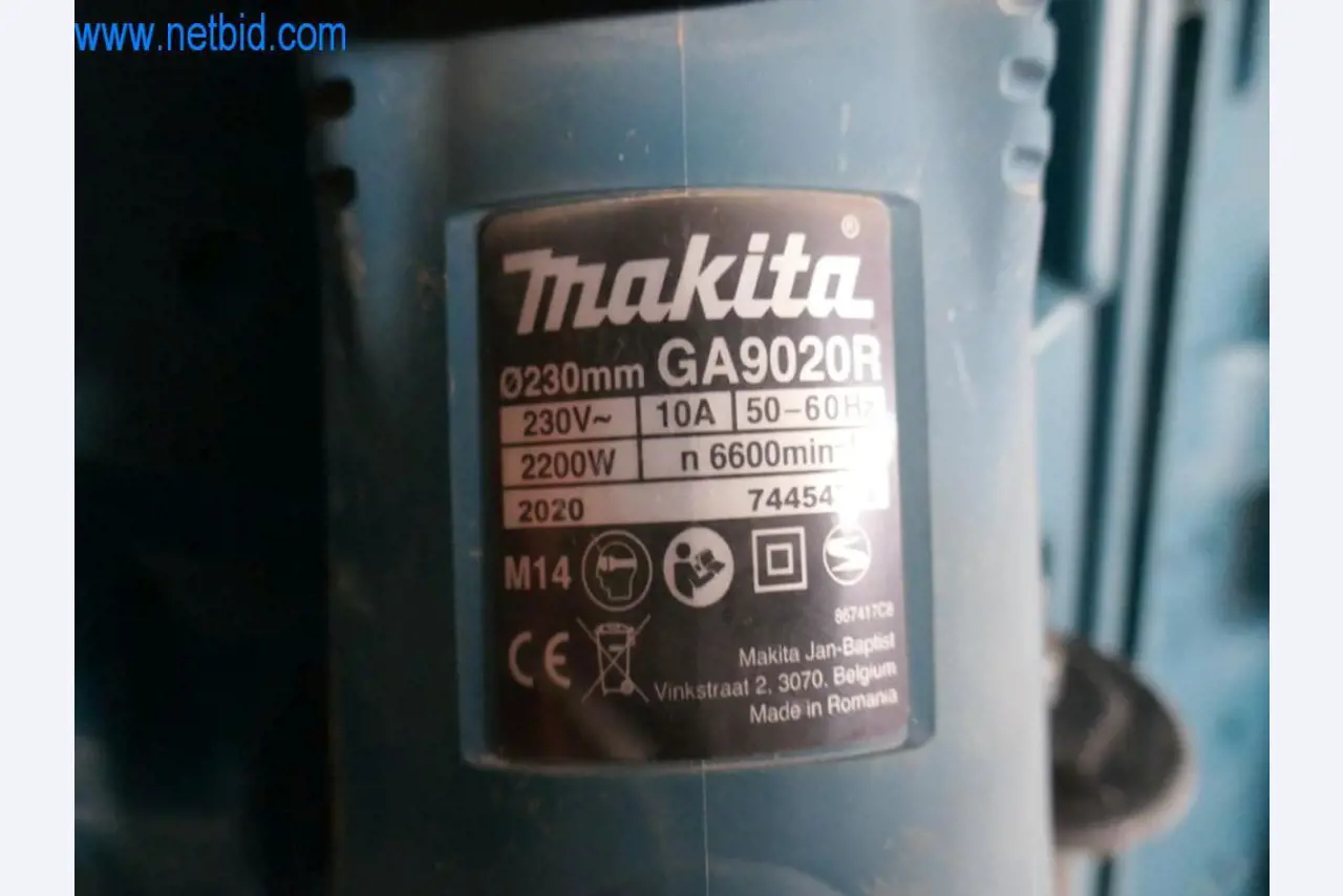 Dobro vzdrževani stroji iz sektorja notranjega oblikovanja in gradbeništva-2