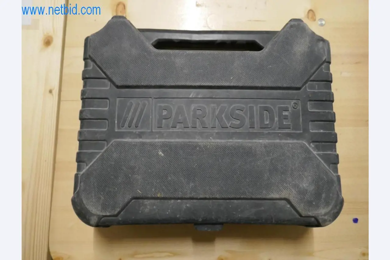 Dobro vzdrževani stroji iz sektorja notranjega oblikovanja in gradbeništva-6