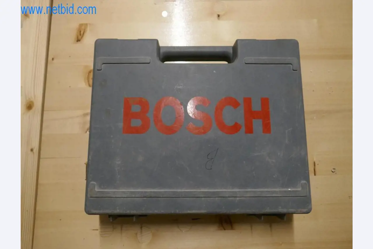 Dobro vzdrževani stroji iz sektorja notranjega oblikovanja in gradbeništva-8