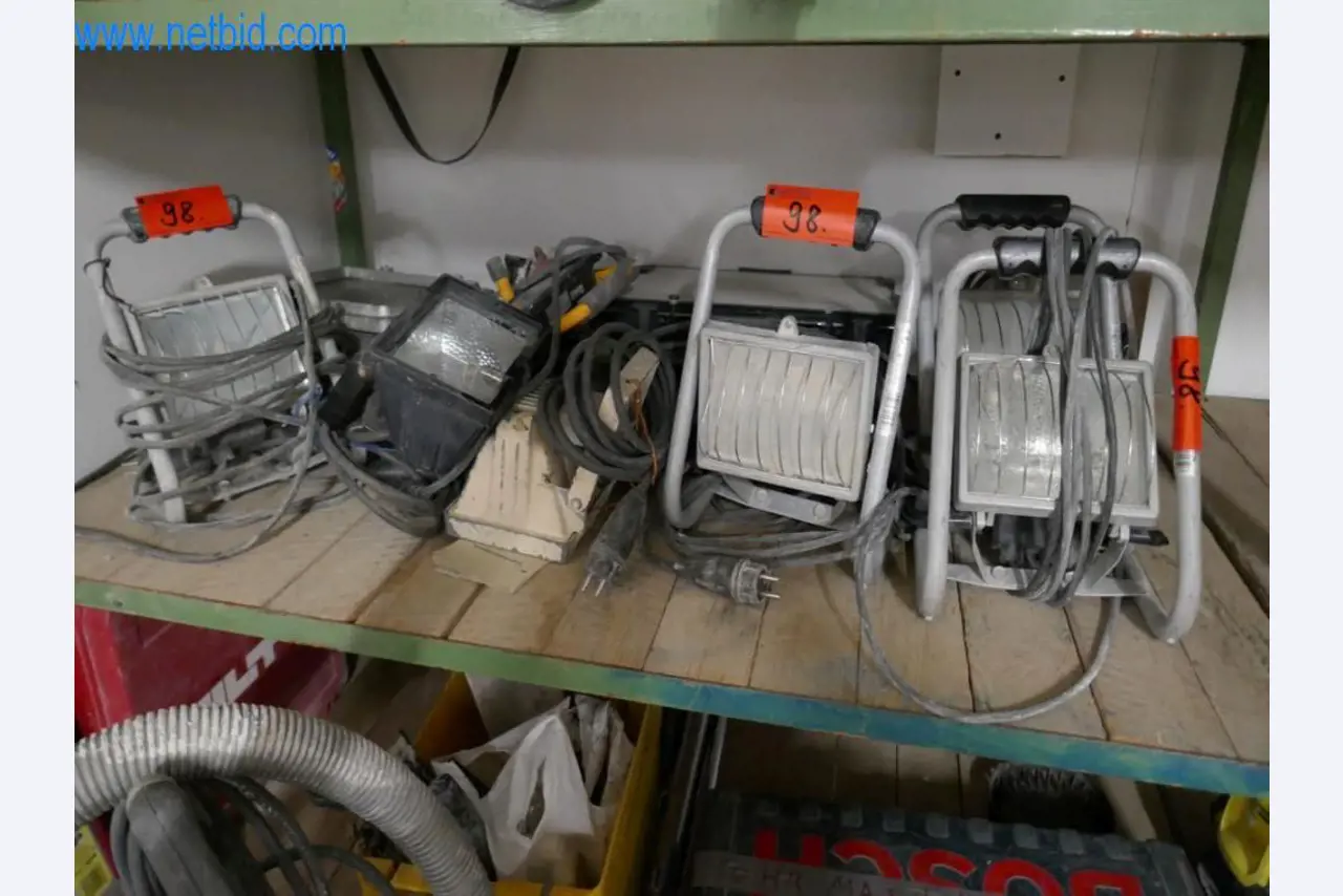 Máquinas en buen estado del sector del diseño de interiores y la construcción-1