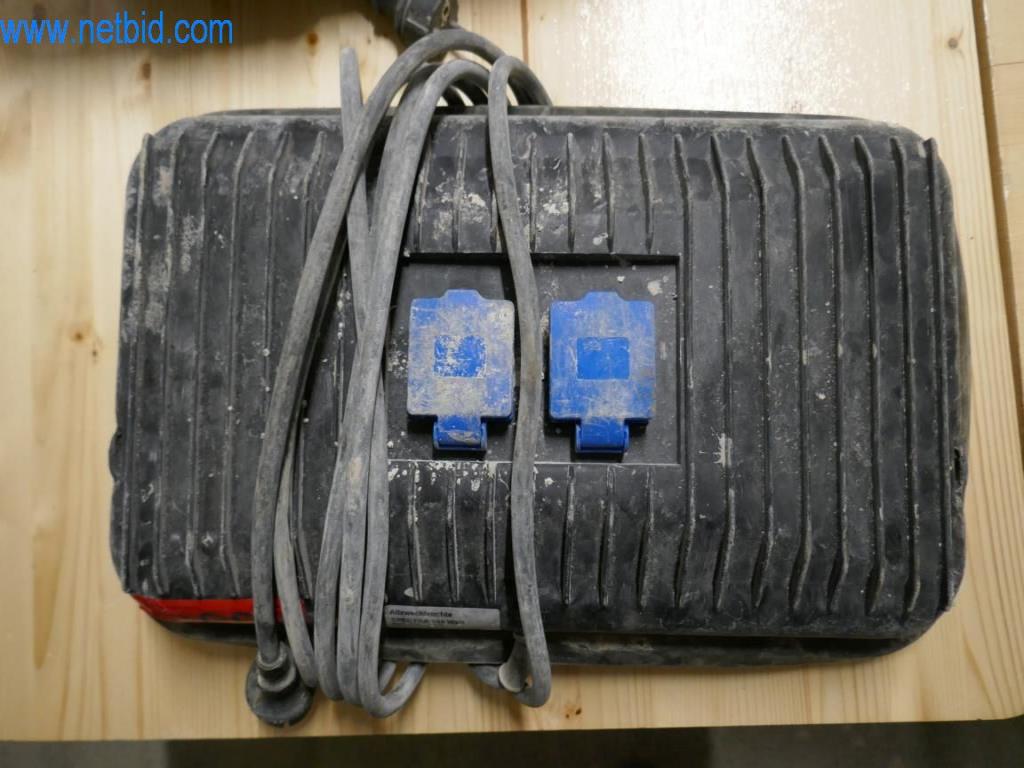 Dobro vzdrževani stroji iz sektorja notranjega oblikovanja in gradbeništva-3