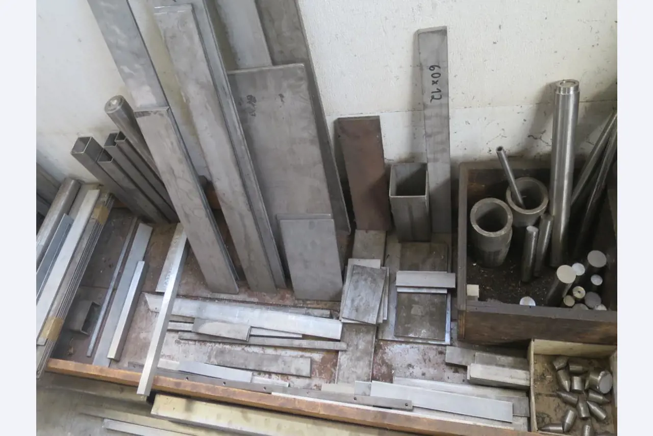 Metal working machines-10