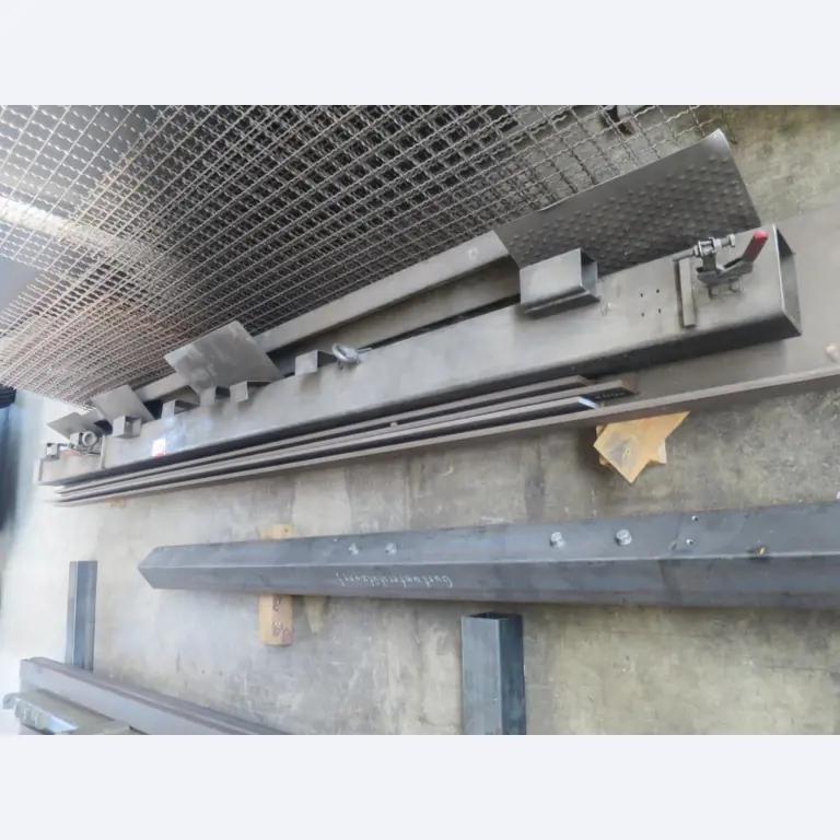 Metal working machines-16