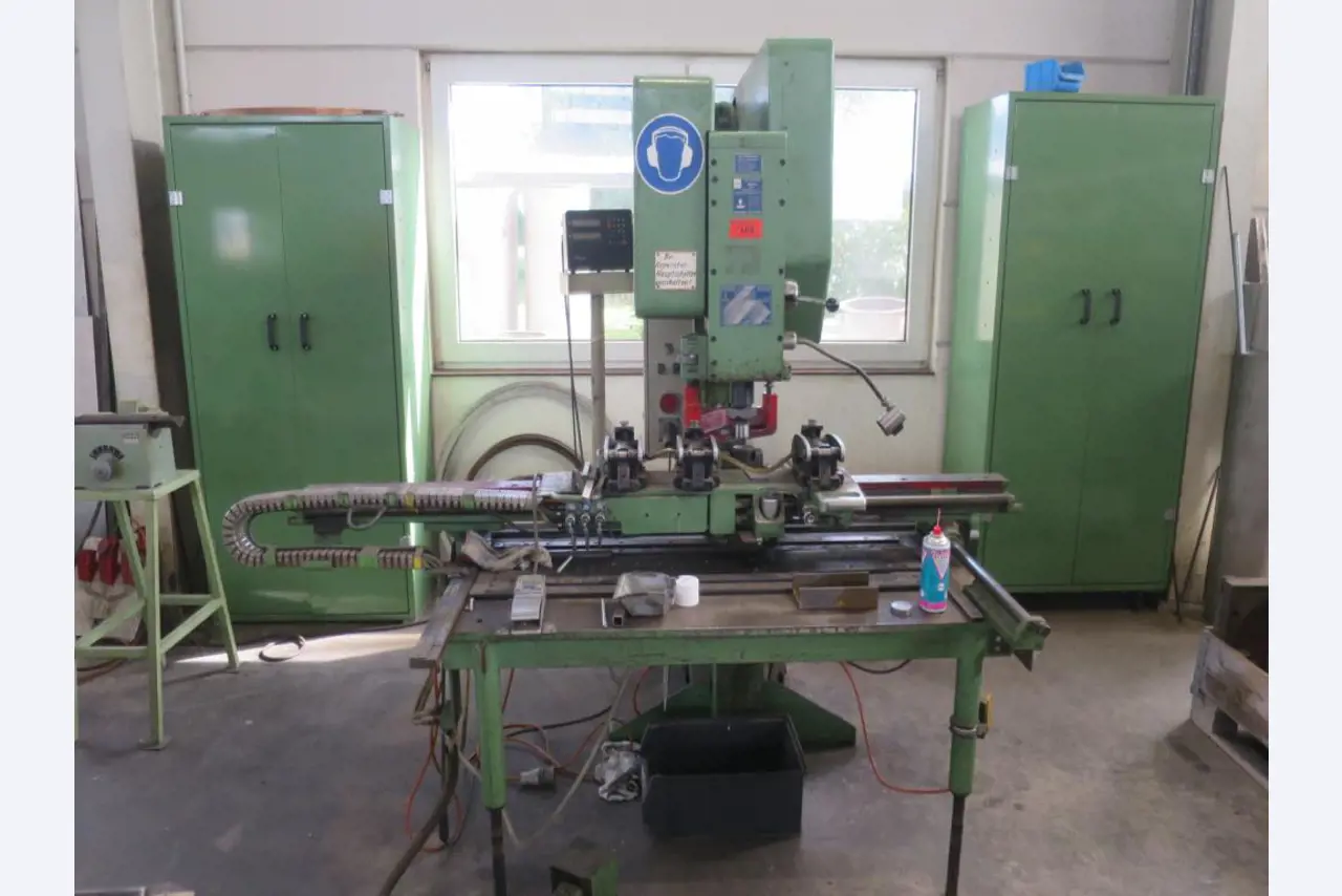 Máquinas para trabajar el metal-1