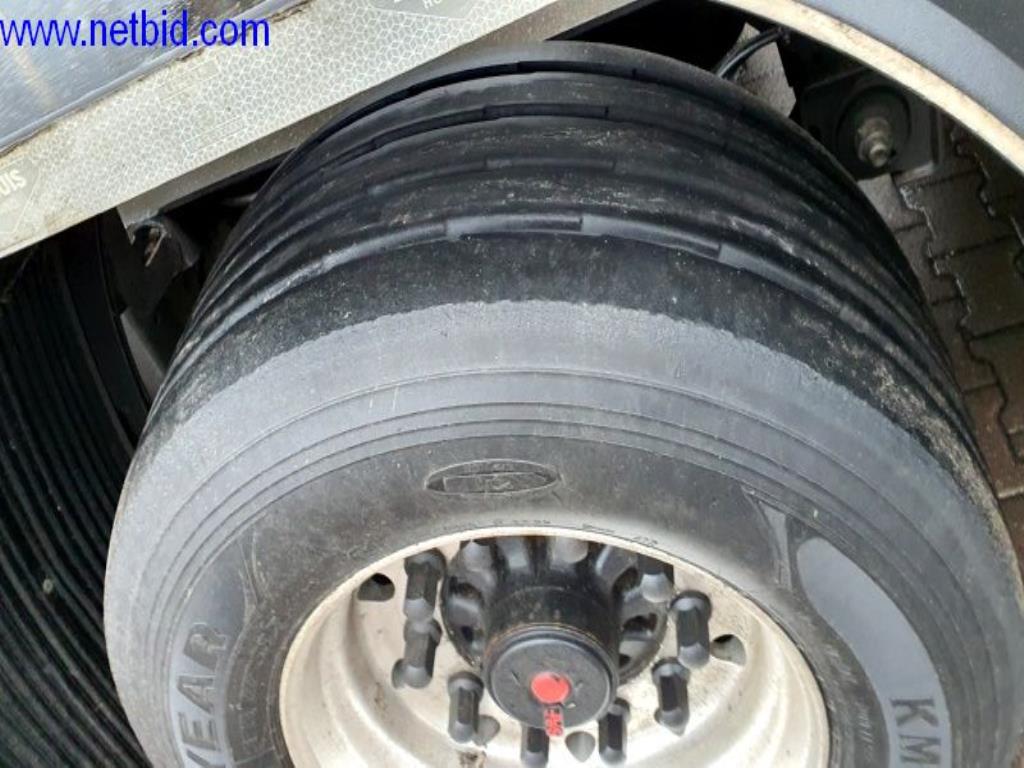 Naczepa, ciągnik siodłowy, wózek widłowy, nadwozie wymienne-33