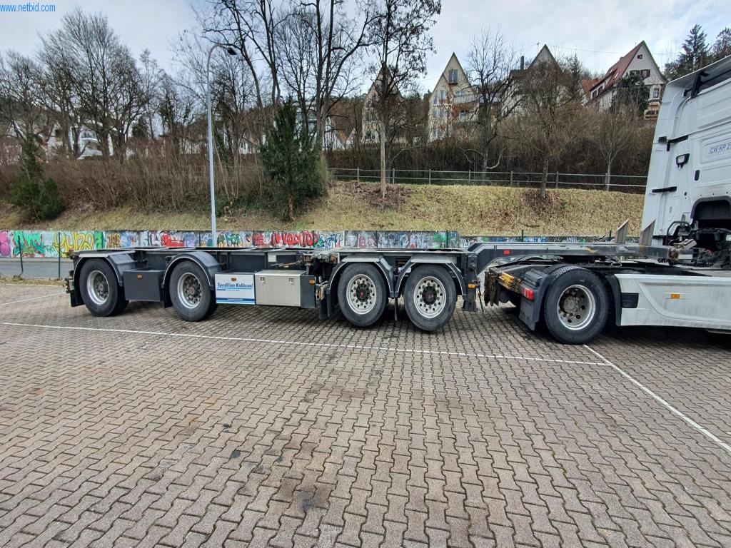 Naczepa, ciągnik siodłowy, wózek widłowy, nadwozie wymienne-38