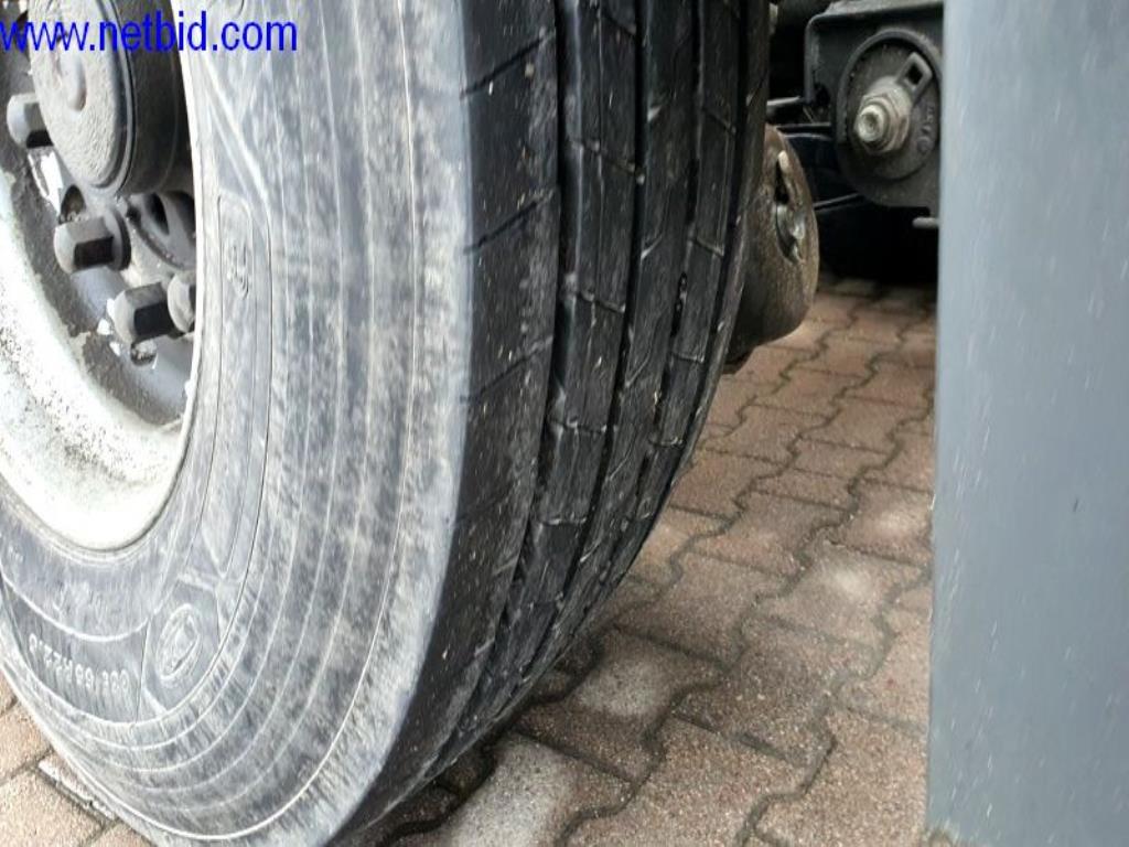 Naczepa, ciągnik siodłowy, wózek widłowy, nadwozie wymienne-3