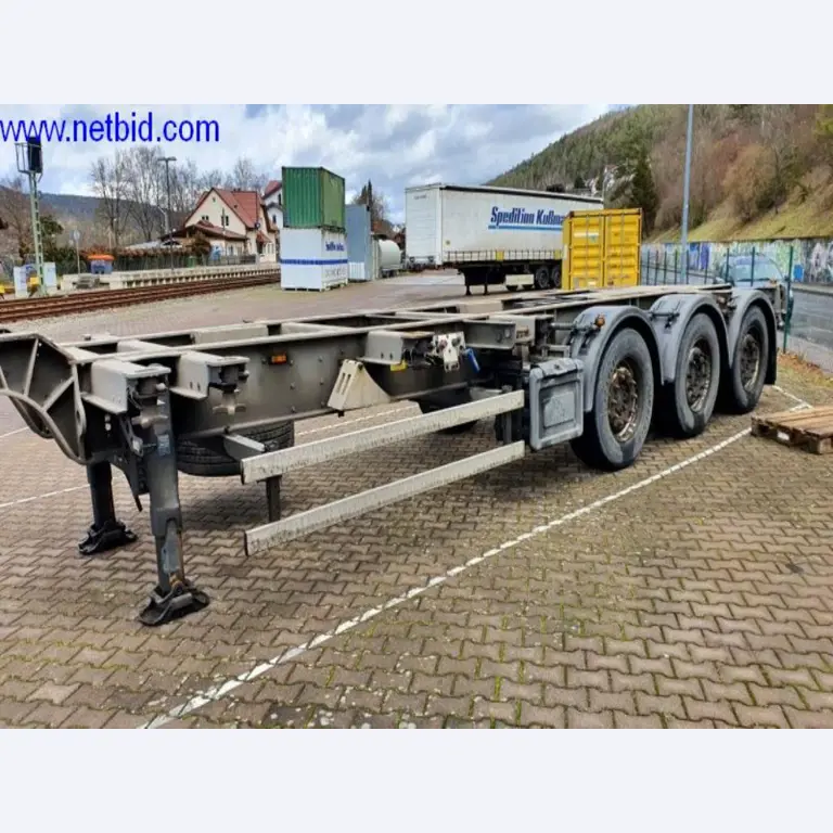 Semirremolques, cabezas tractoras, carretillas elevadoras, cajas móviles-14