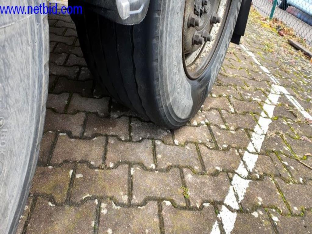 Naczepa, ciągnik siodłowy, wózek widłowy, nadwozie wymienne-18