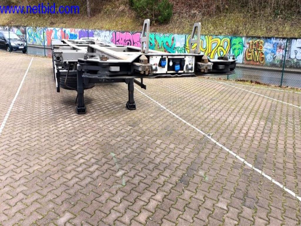 Naczepa, ciągnik siodłowy, wózek widłowy, nadwozie wymienne-2