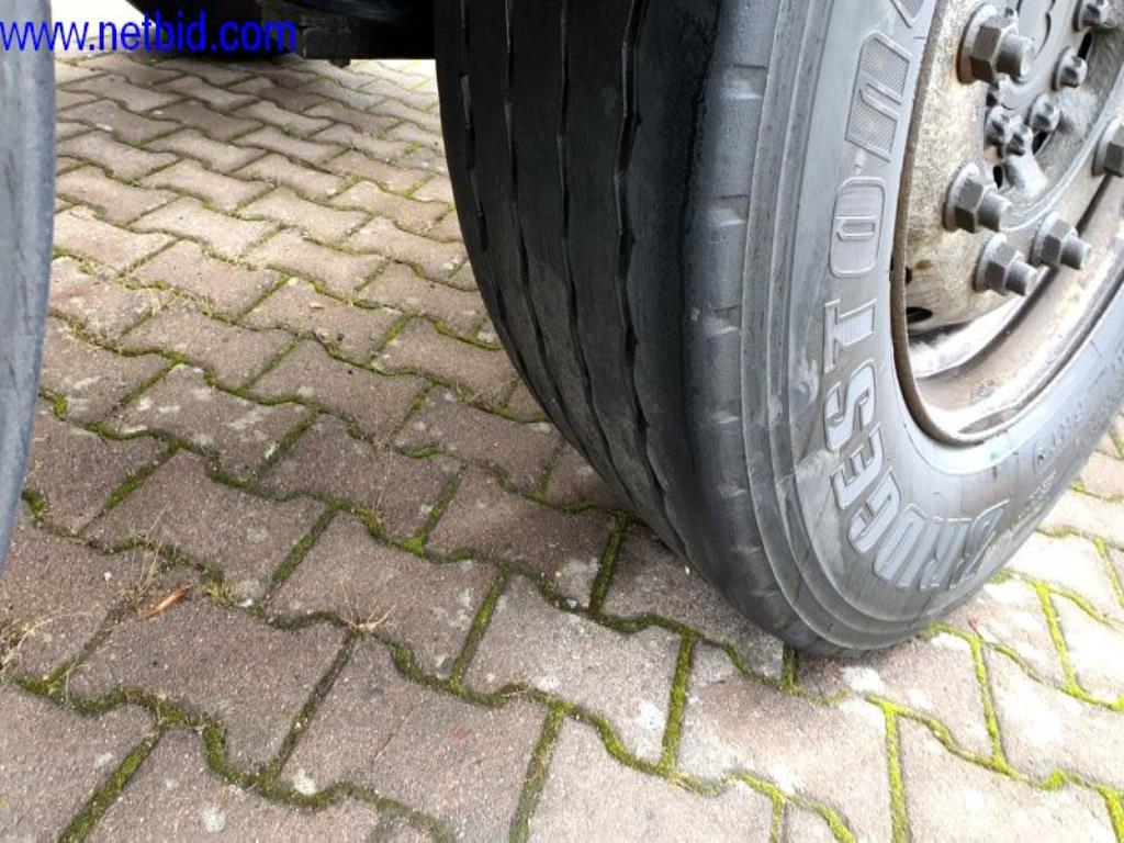 Naczepa, ciągnik siodłowy, wózek widłowy, nadwozie wymienne-3