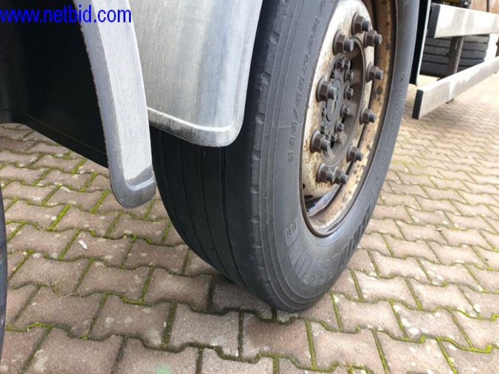 Naczepa, ciągnik siodłowy, wózek widłowy, nadwozie wymienne-5