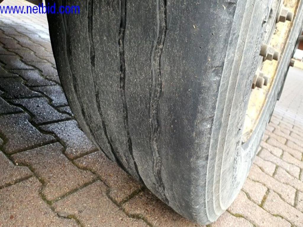 Naczepa, ciągnik siodłowy, wózek widłowy, nadwozie wymienne-19