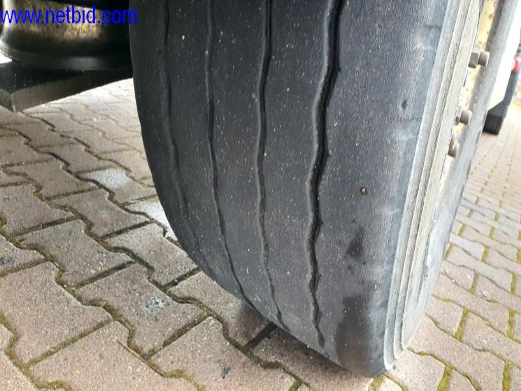 Naczepa, ciągnik siodłowy, wózek widłowy, nadwozie wymienne-5