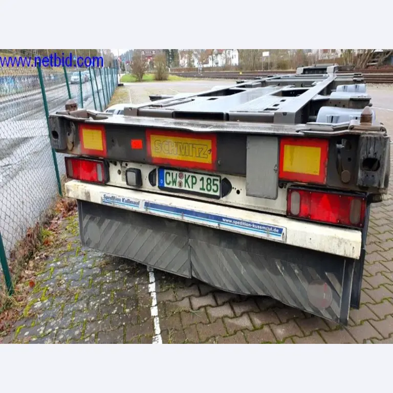 Semirremolques, cabezas tractoras, carretillas elevadoras, cajas móviles-18