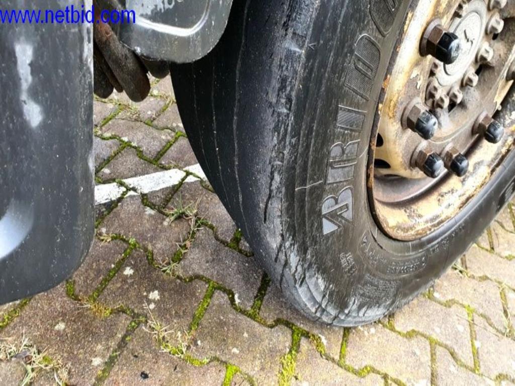 Naczepa, ciągnik siodłowy, wózek widłowy, nadwozie wymienne-4