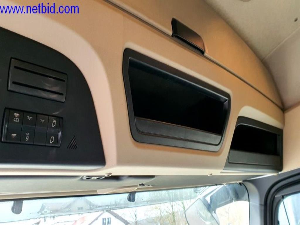 Naczepa, ciągnik siodłowy, wózek widłowy, nadwozie wymienne-12