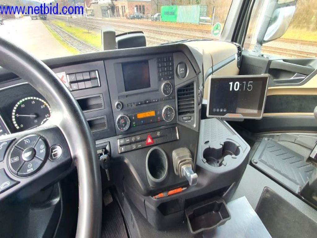 Naczepa, ciągnik siodłowy, wózek widłowy, nadwozie wymienne-25